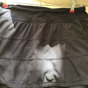 Woman’s Lululemon, Pace Rival Skirt, size 6